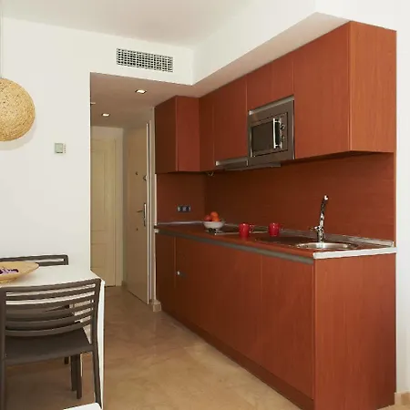 Hotel Pierre & Vacances Benalmadena Playa 5*